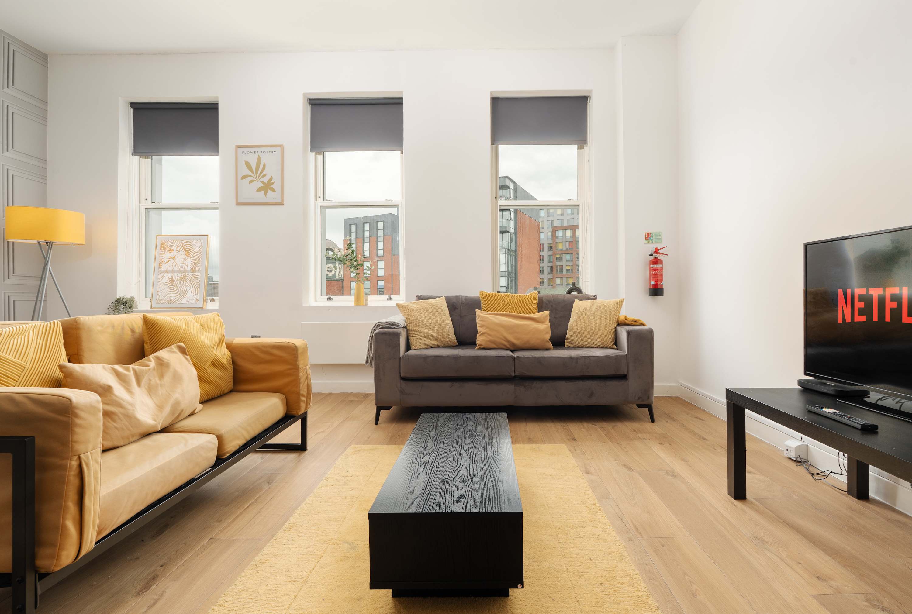 Spacious apartment for groups in City Centre in Berry Street L1 4JF - Property image 10 - VivreStays