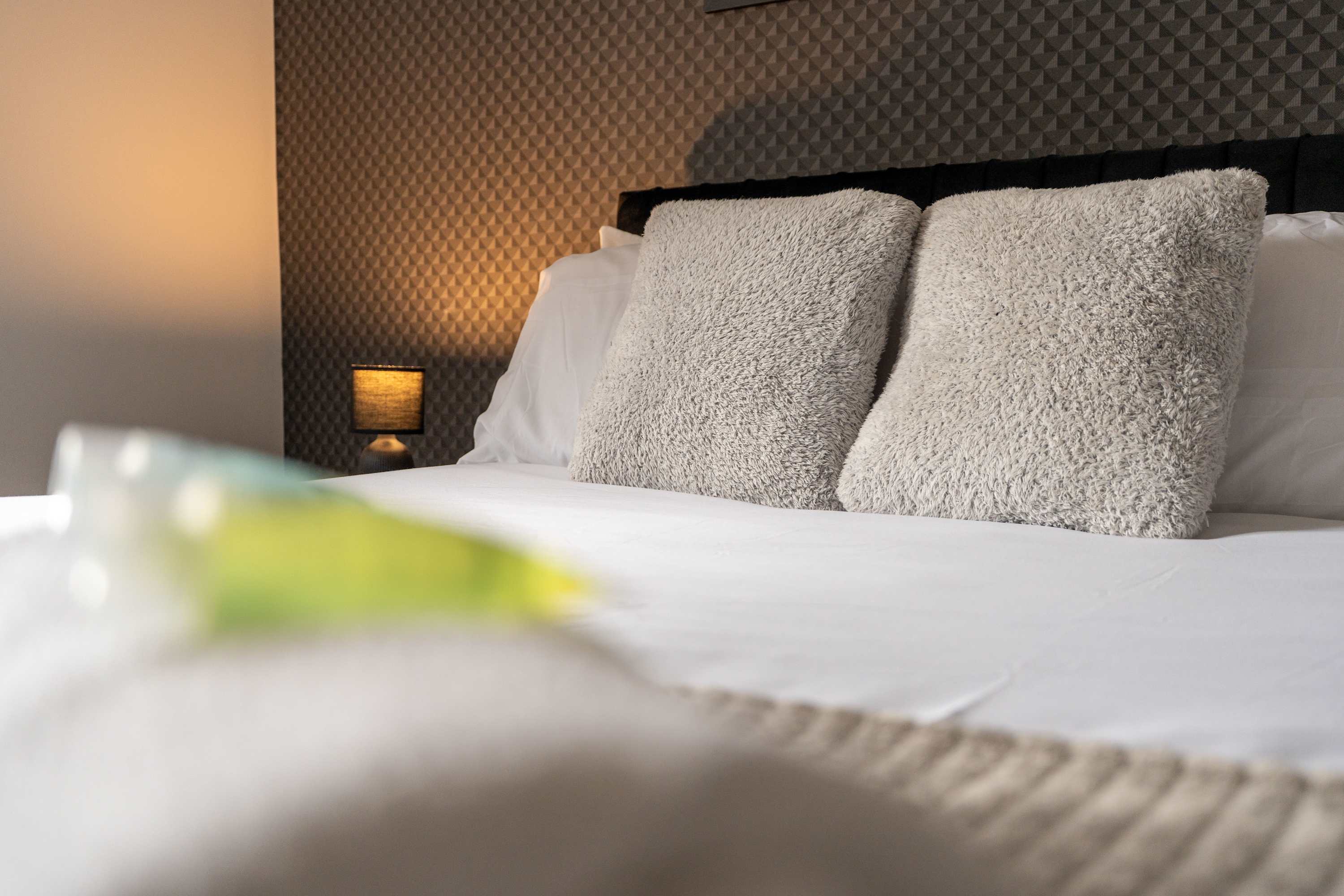 Spacious apartment for groups in City Centre in Berry Street L1 4JF - Property image 28 - VivreStays