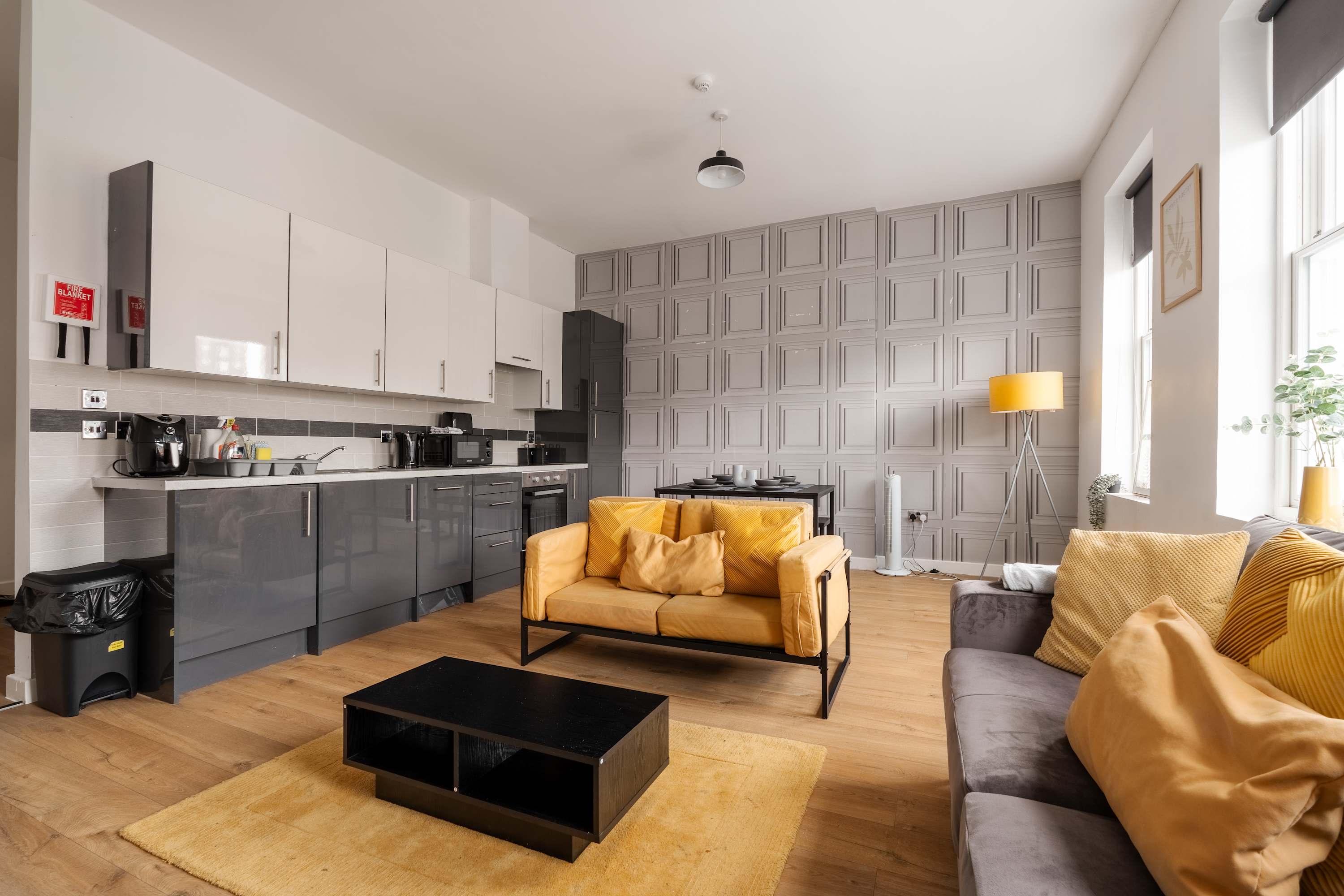 Spacious apartment for groups in City Centre in Berry Street L1 4JF - Property image 39 - VivreStays