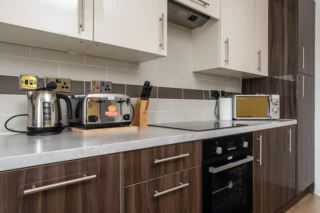 2 Bedroom Berry Street Apartments in Berry Street L1 4JF - Property image 12 - VivreStays