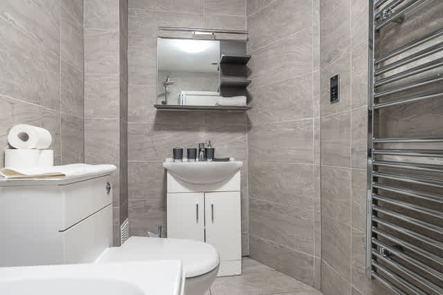 2 Bedroom Berry Street Apartments in Berry Street L1 4JF - Property image 18 - VivreStays