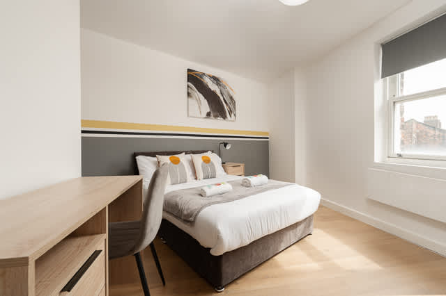 2 Bedroom Berry Street Apartments in Berry Street L1 4JF - Property image 28 - VivreStays