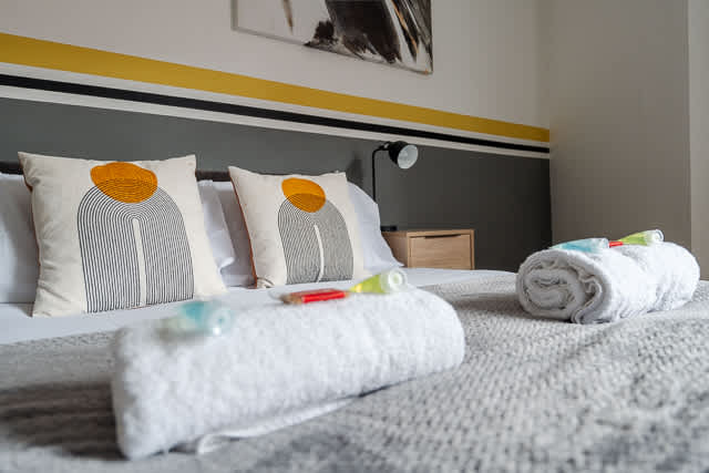 2 Bedroom Berry Street Apartments in Berry Street L1 4JF - Property image 3 - VivreStays
