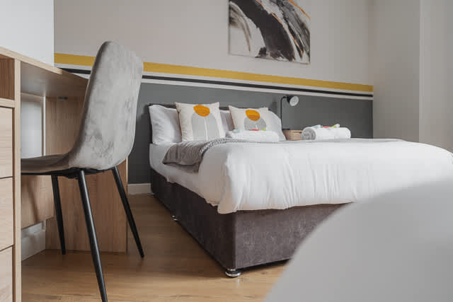 2 Bedroom Berry Street Apartments in Berry Street L1 4JF - Property image 32 - VivreStays