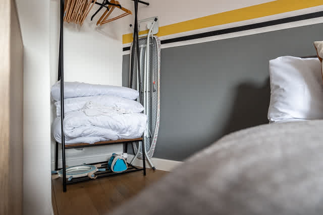 2 Bedroom Berry Street Apartments in Berry Street L1 4JF - Property image 35 - VivreStays