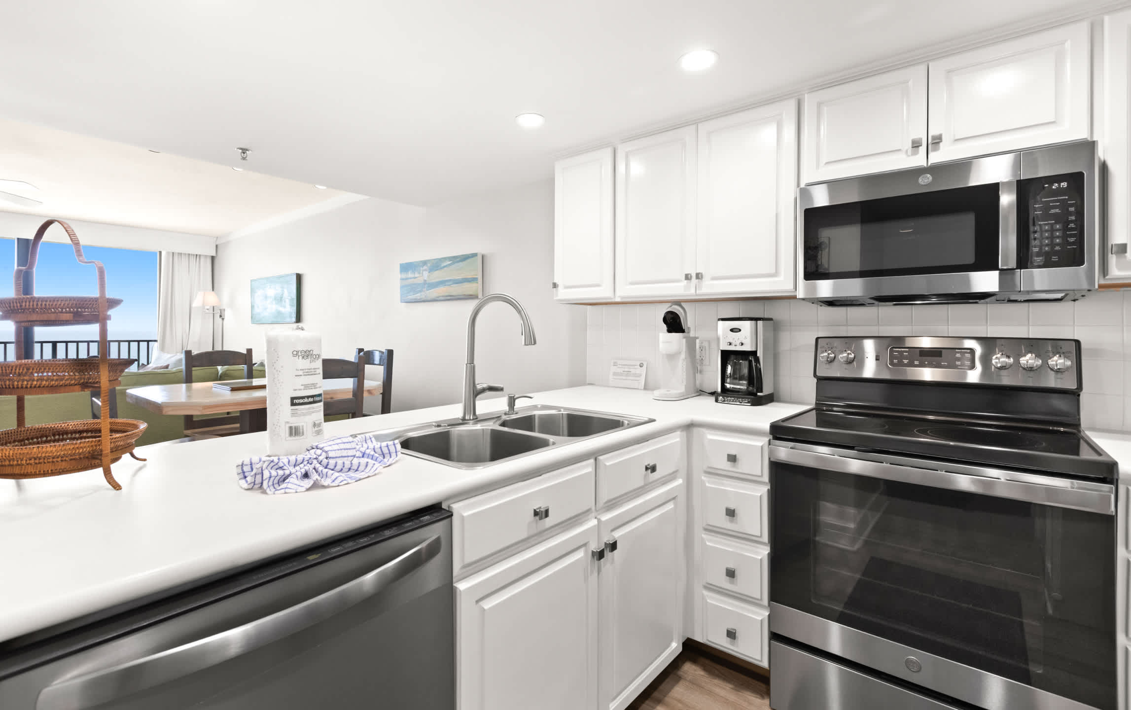 One Seagrove Place 1206 | Photo 3