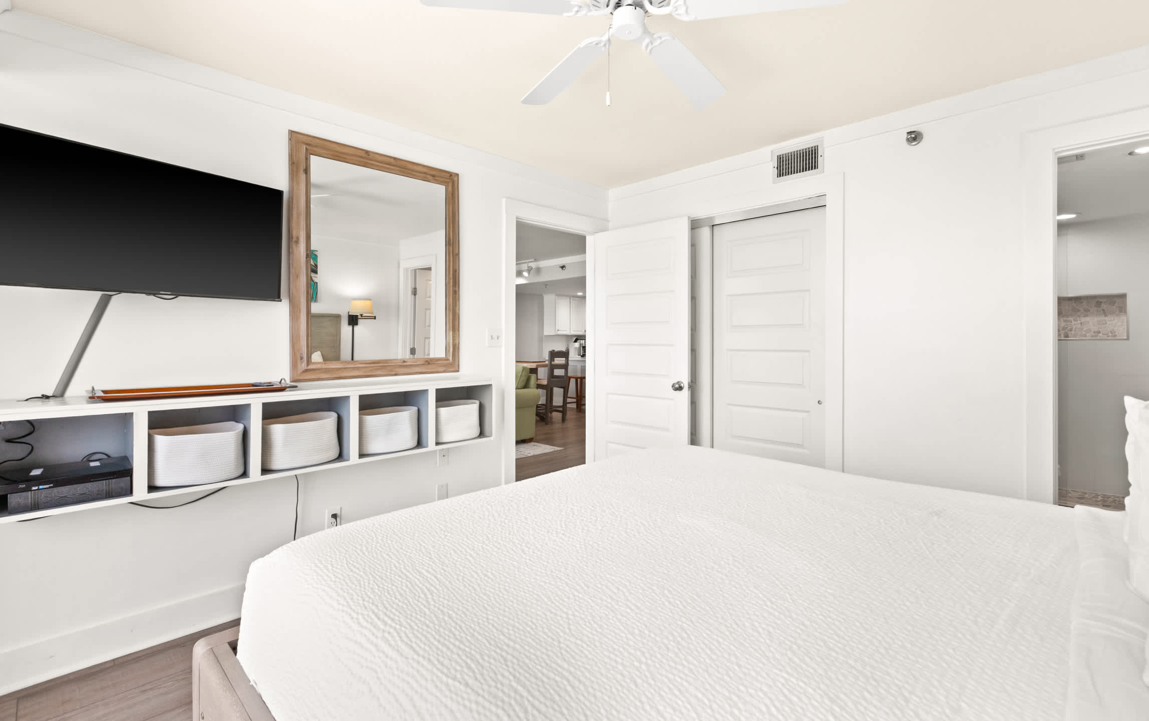 One Seagrove Place 1206 | Photo 19