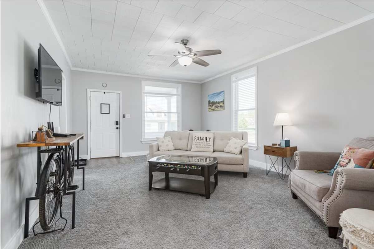 Cozy 3BR Home | Walk to West Baden Springs Hotel