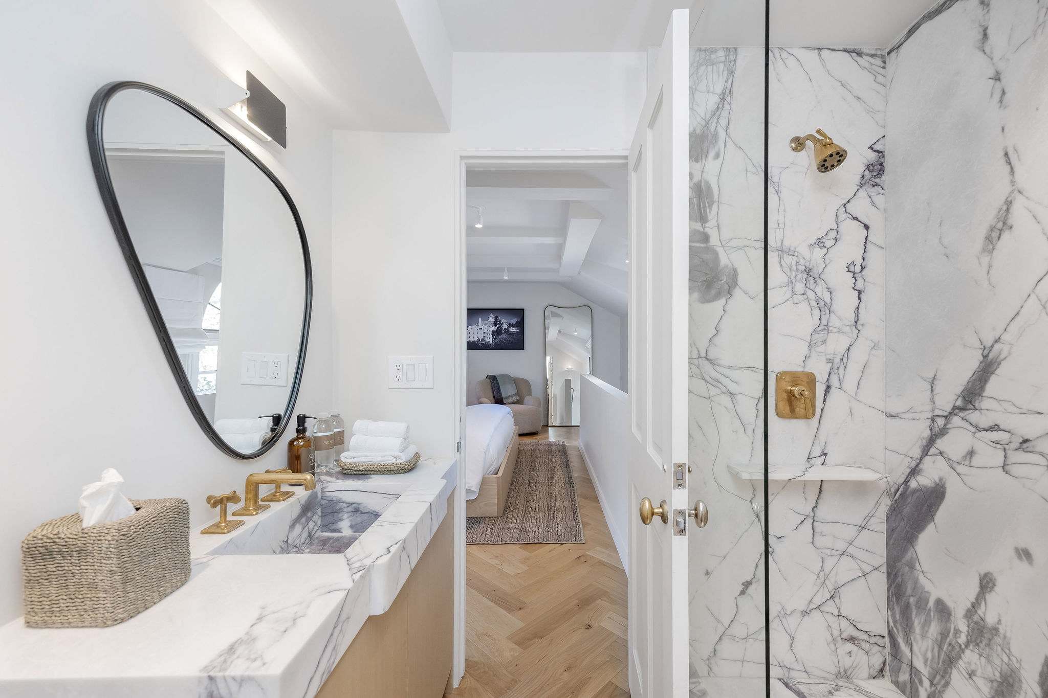 Get ready with a fully equipped vanity and beautifully crafted marble finishes.