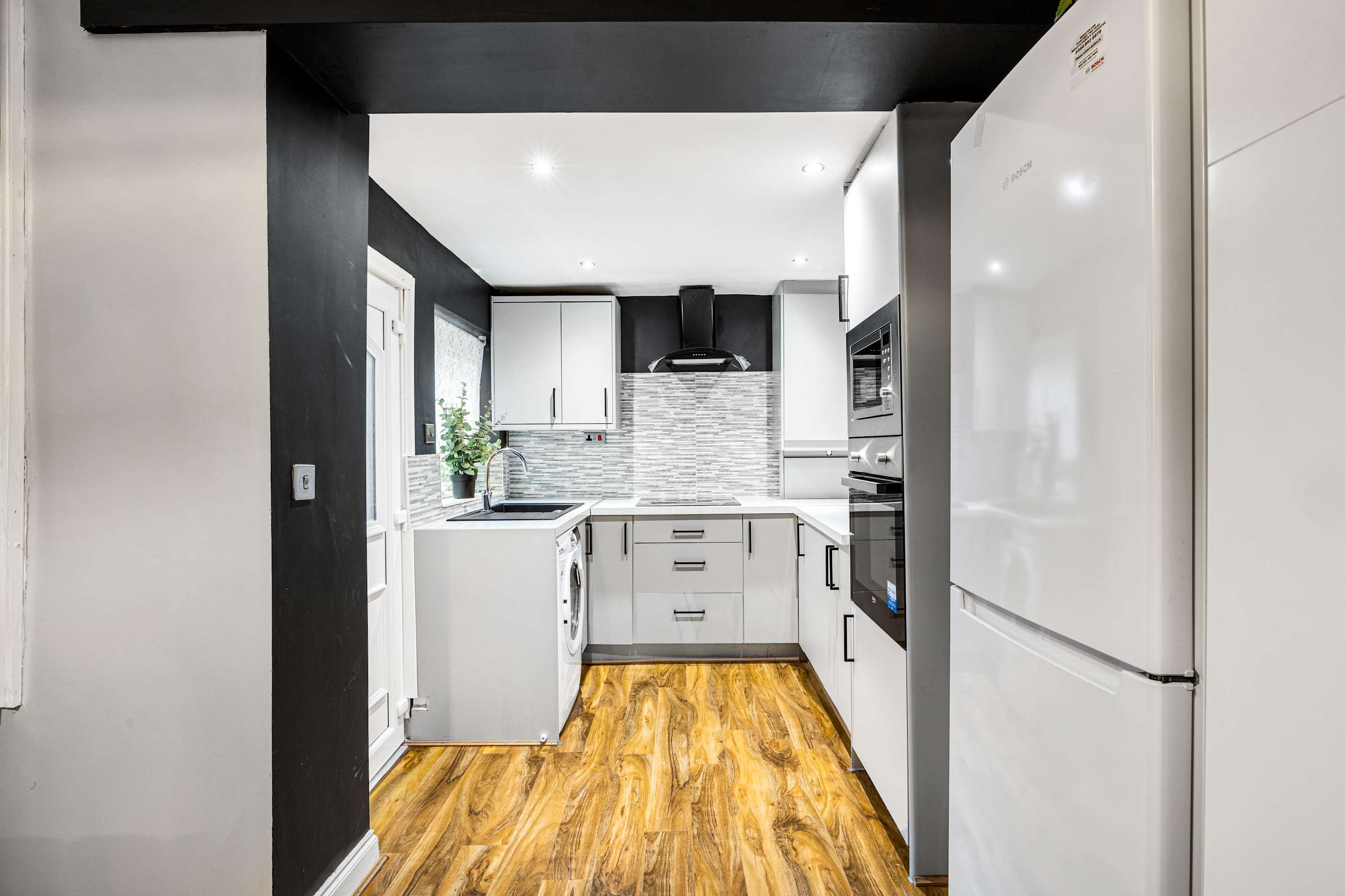3 BR Home 3 min Close to MCR City Centre+Free Park in Eldermount Road 22 M9 8BT - Property image 17 - VivreStays