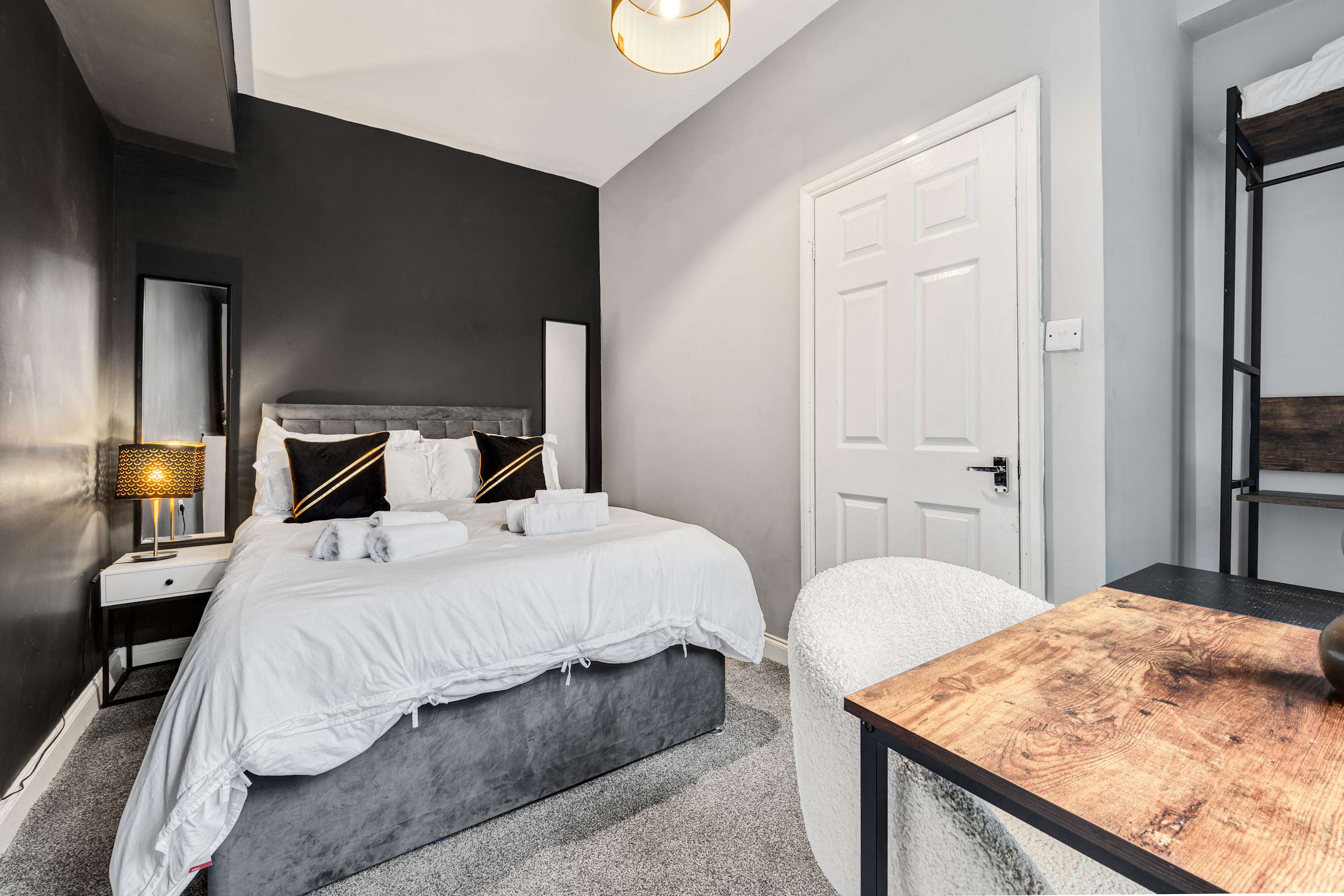 3 BR Home 3 min Close to MCR City Centre+Free Park in Eldermount Road 22 M9 8BT - Property image 23 - VivreStays