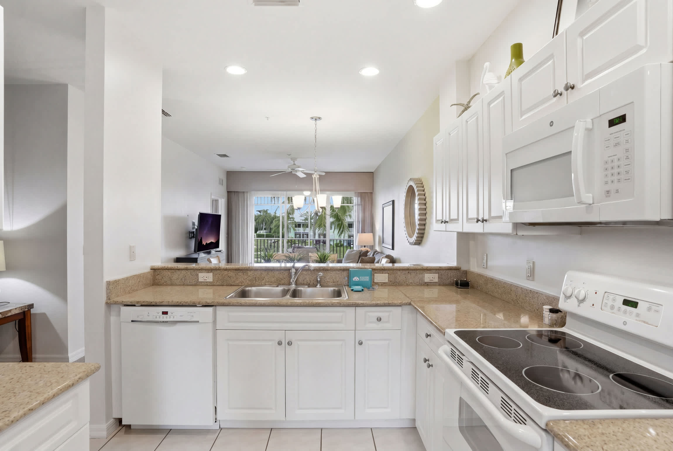 224 Second Floor Lake View Sleeps 6 | Photo 2