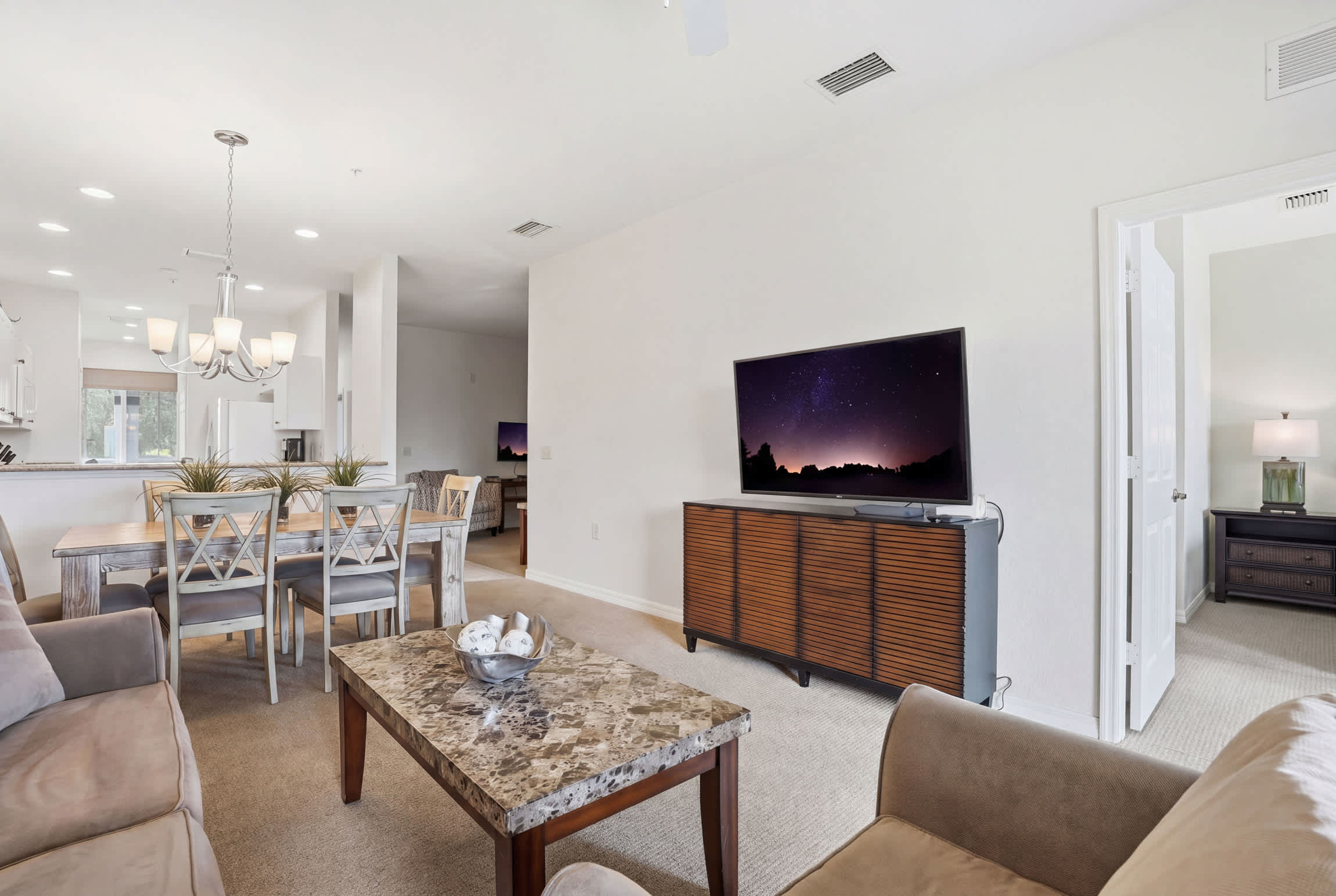 224 Second Floor Lake View Sleeps 6 | Photo 20