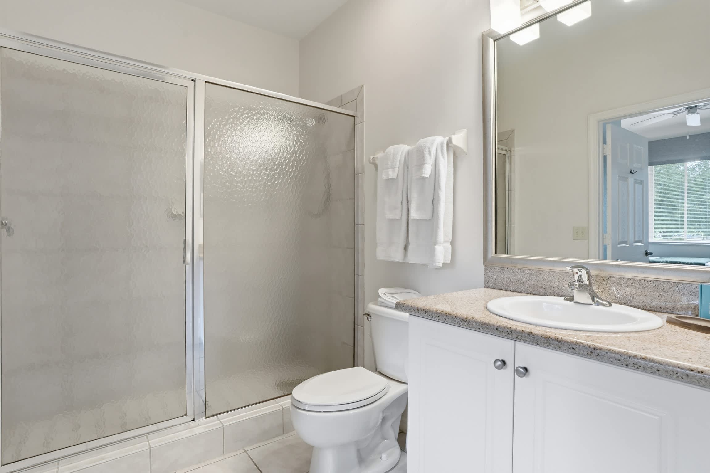 224 Second Floor Lake View Sleeps 6 | Photo 30