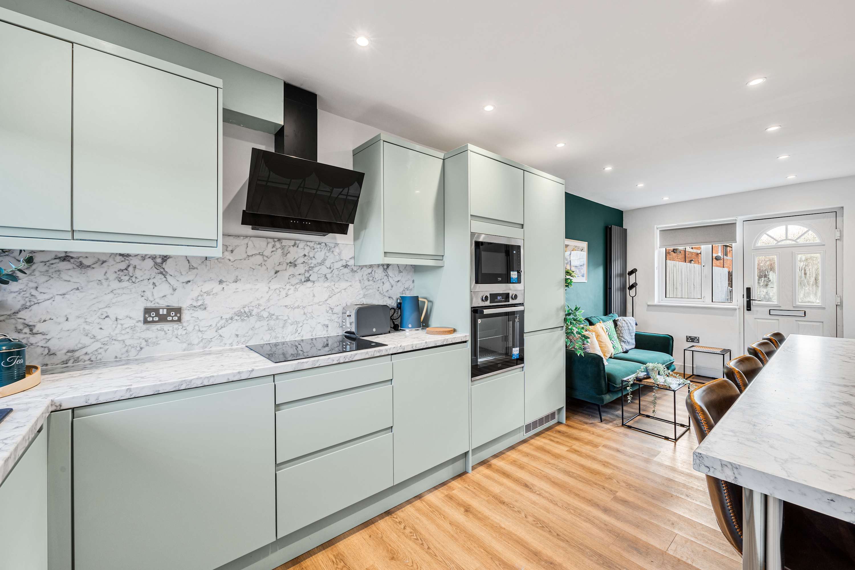 4Bed Salford Quays | Sleeps 8 | 2 Ensuites|Parking in Crowther Avenue 7 M5 3JU - Property image 15 - VivreStays