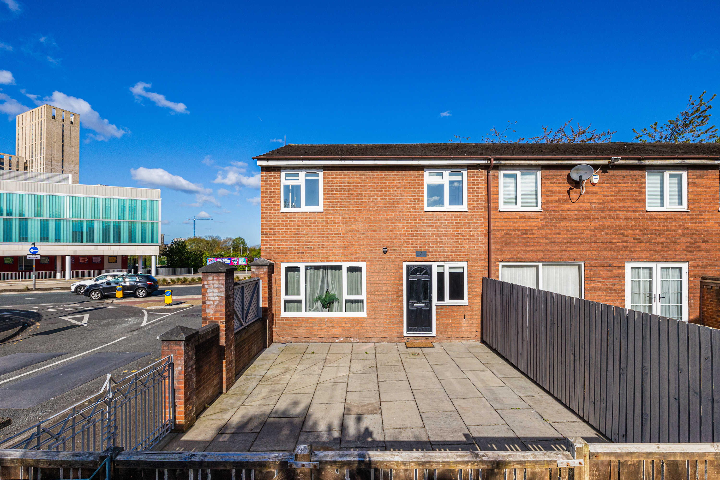 4Bed Salford Quays | Sleeps 8 | 2 Ensuites|Parking in Crowther Avenue 7 M5 3JU - Property image 58 - VivreStays