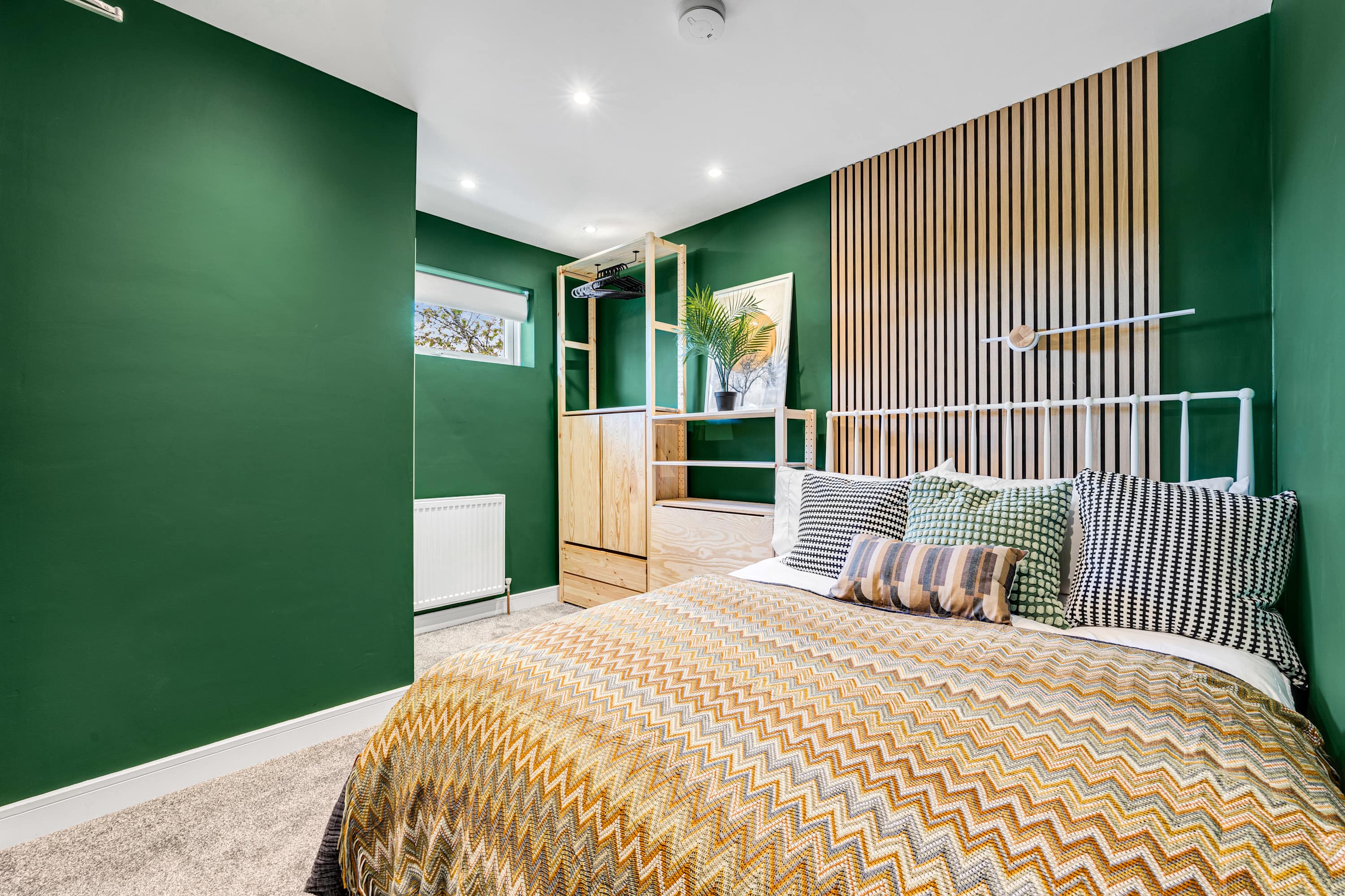 4Bed Salford Quays | Sleeps 8 | 2 Ensuites|Parking in Crowther Avenue 7 M5 3JU - Property image 17 - VivreStays
