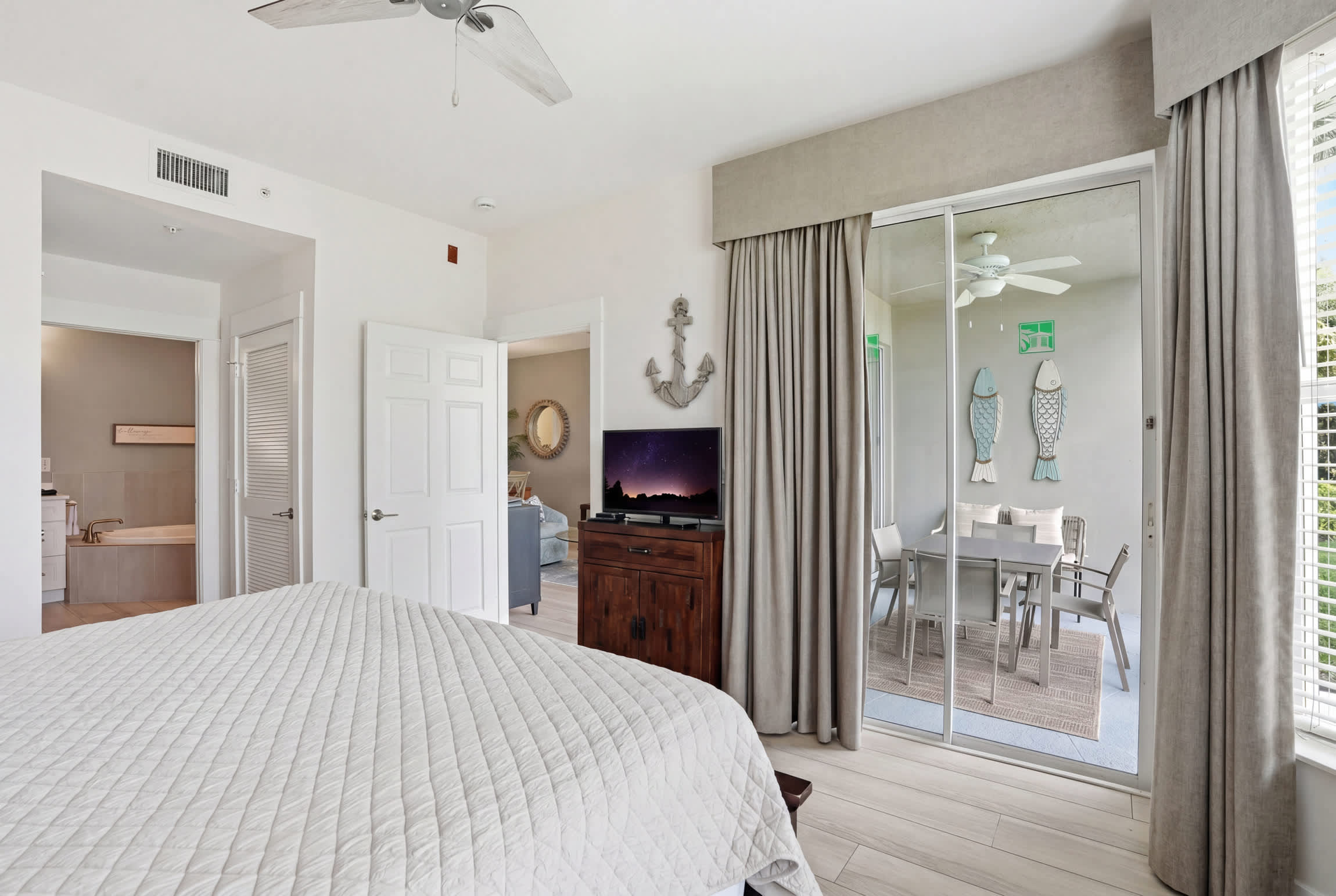1512 Nicely Updated with Golf and Lake View | Photo 22