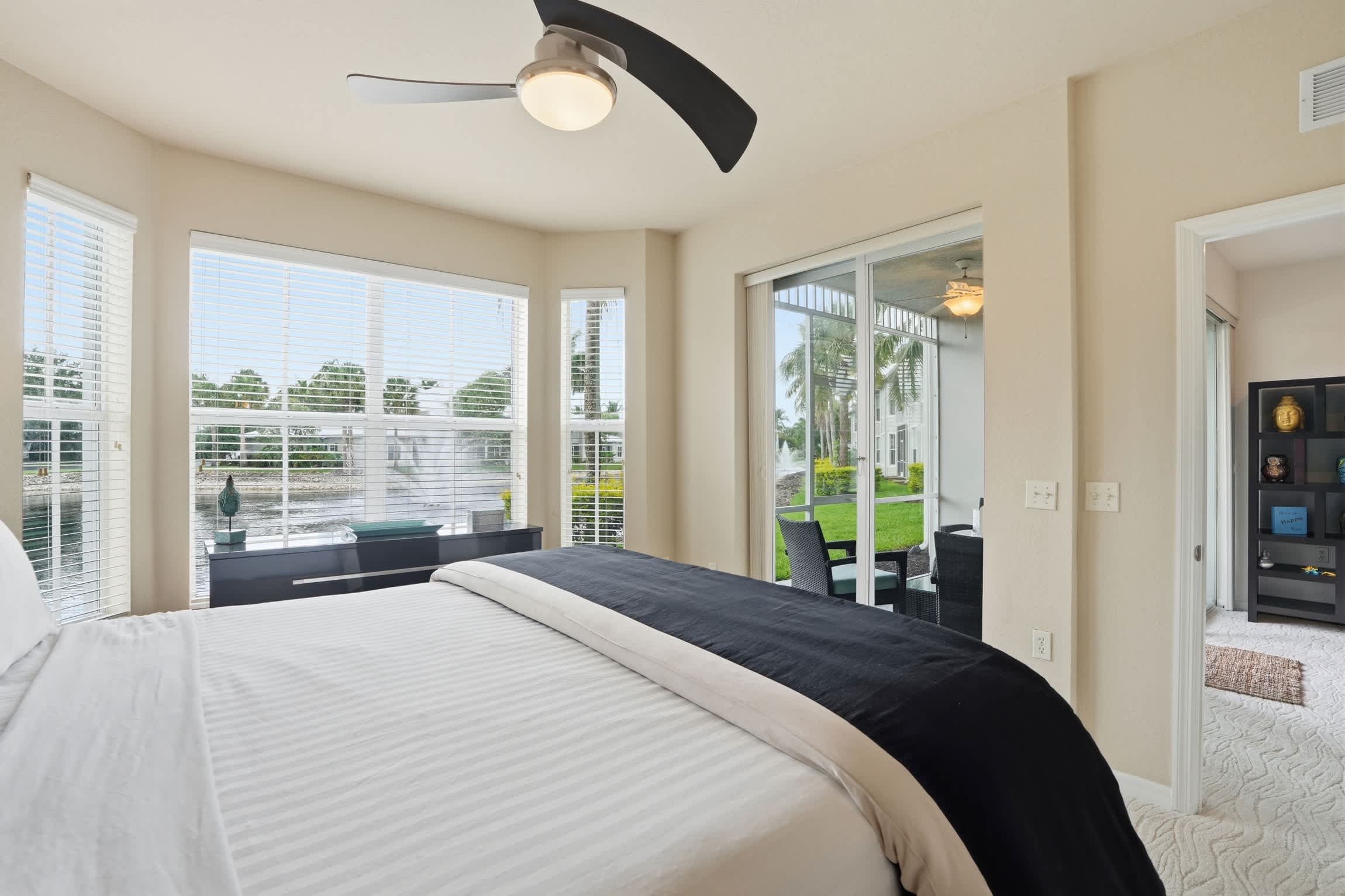 814 Lake and Fountain View Chic Furnishings | Photo 23