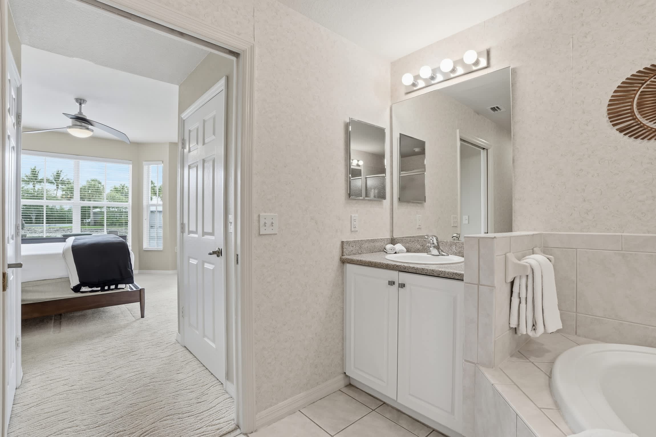 814 Lake and Fountain View Chic Furnishings | Photo 26