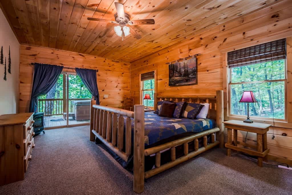 SUNRISE SUMMIT | MOUNTAIN VIEW | PRIVATE | HOT TUB