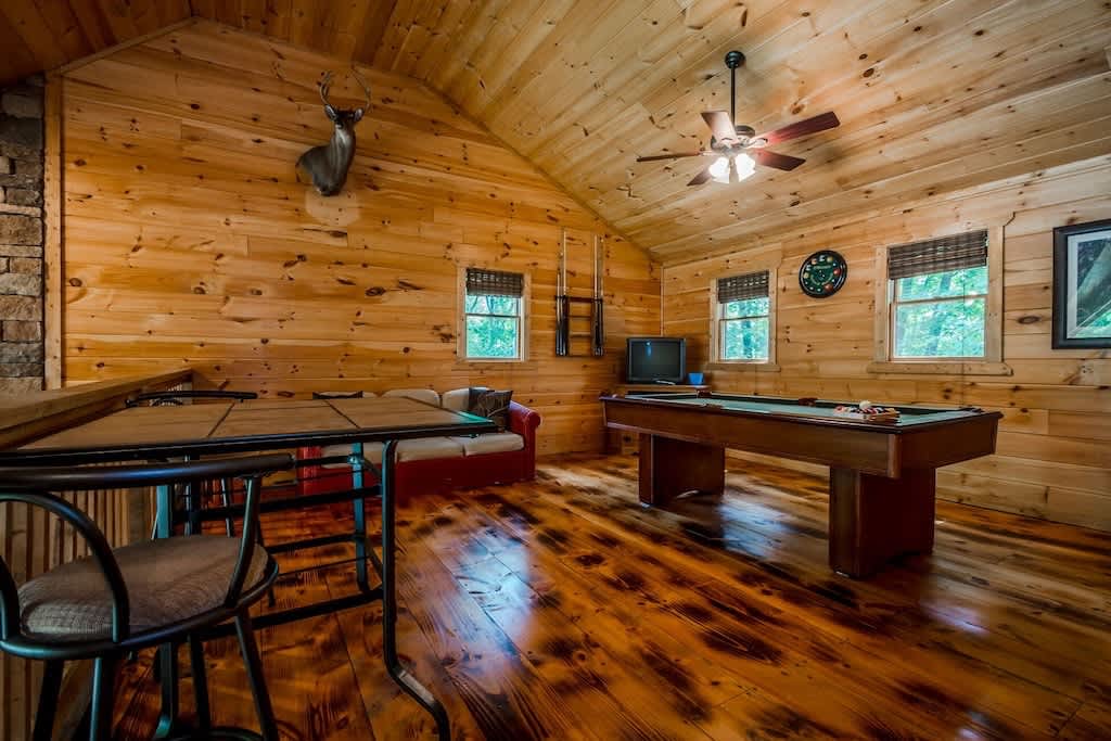 SUNRISE SUMMIT | MOUNTAIN VIEW | PRIVATE | HOT TUB