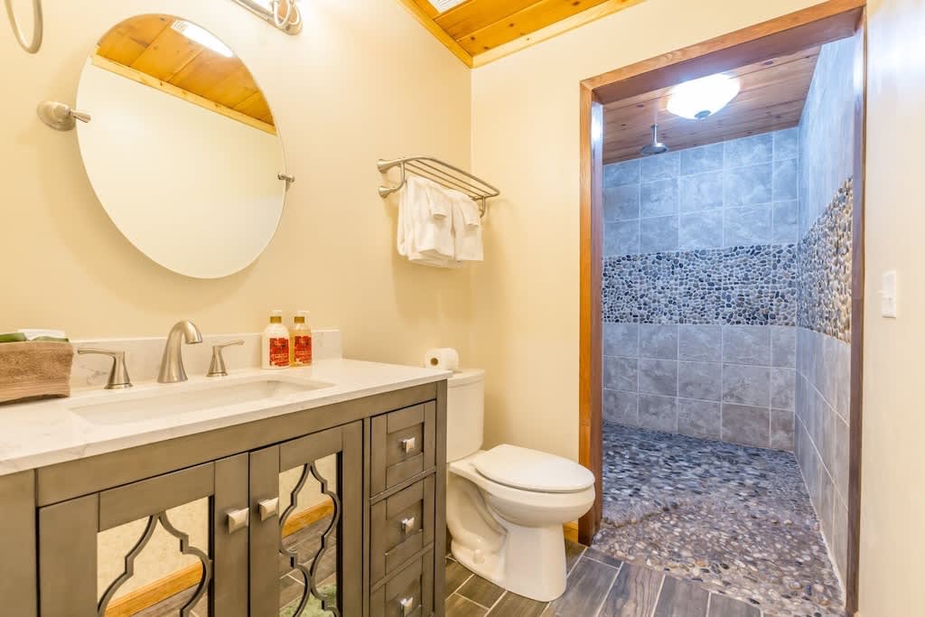 FERN MEADOW |CUSTOM ROCK SHOWER | JETTED TUB |