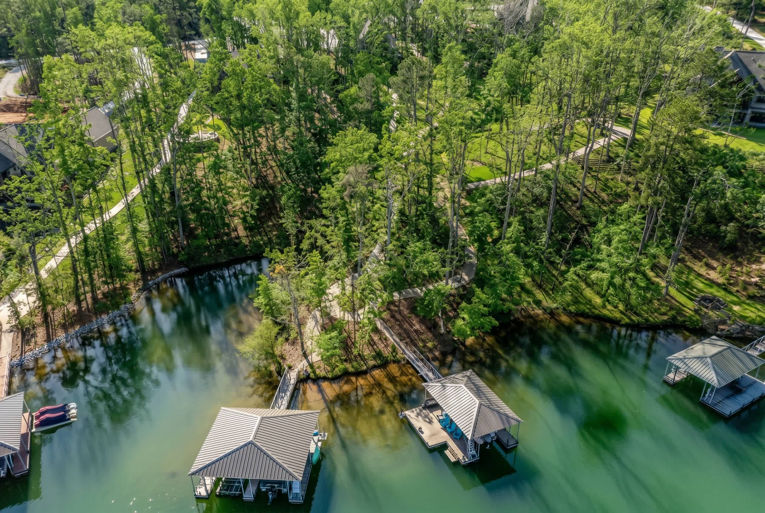 Lakefront Getaway~Dock~Fire Pit~Kayak & Games! | Photo 3