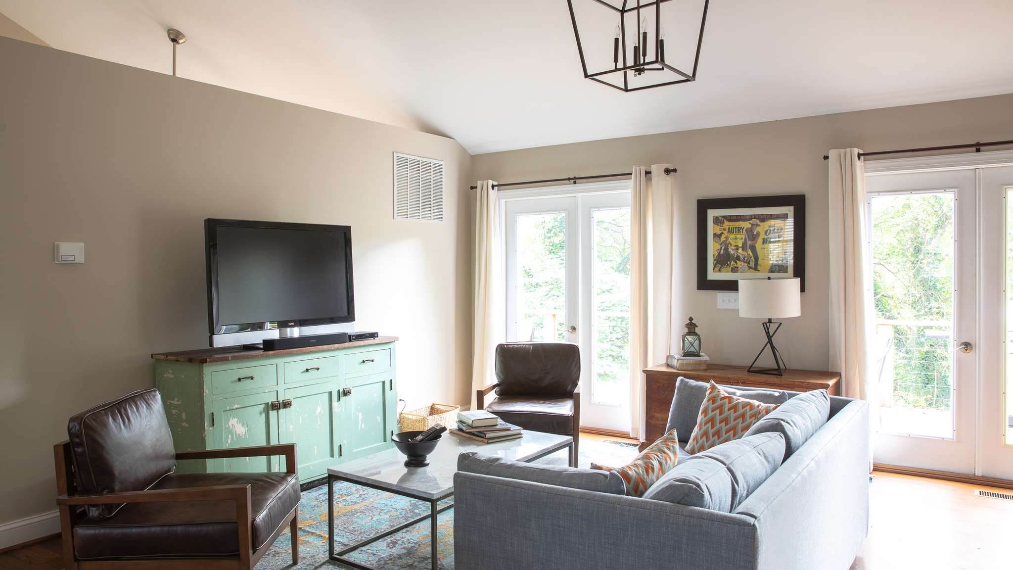 Downtown Carriage House - vacation rental in Charlottesville — photo 2 of 12