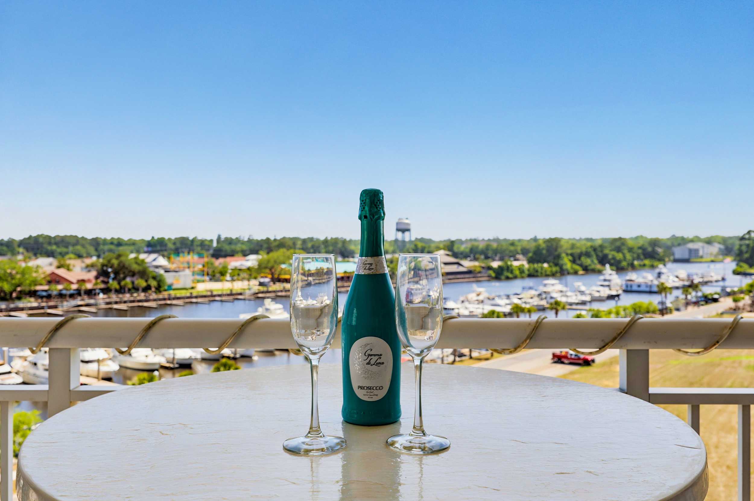Chic Yacht Club Luxury Waterfront Suite