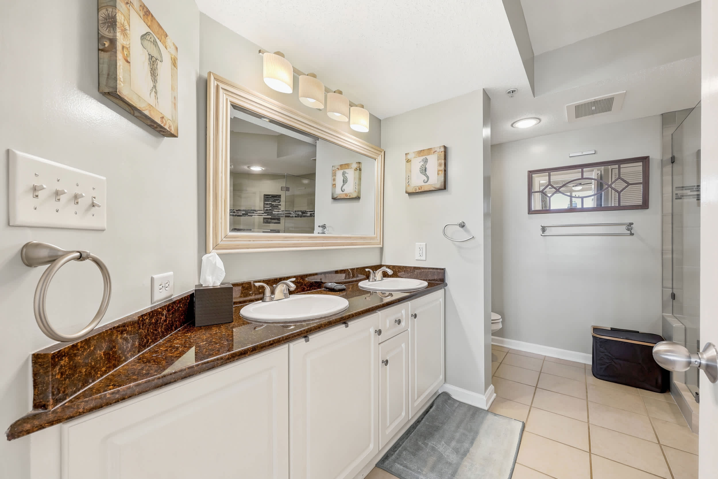 Chic Yacht Club Luxury Waterfront Suite