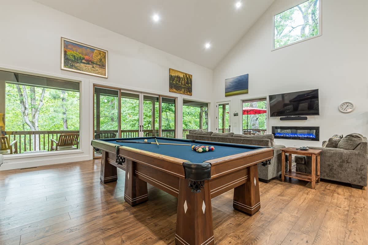 BEARADISE BUNGALOW | LUXURIOUS CANOPY RETREAT