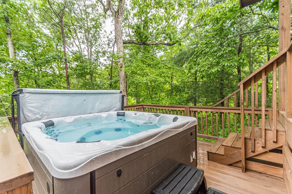 BEARADISE BUNGALOW | LUXURIOUS CANOPY RETREAT