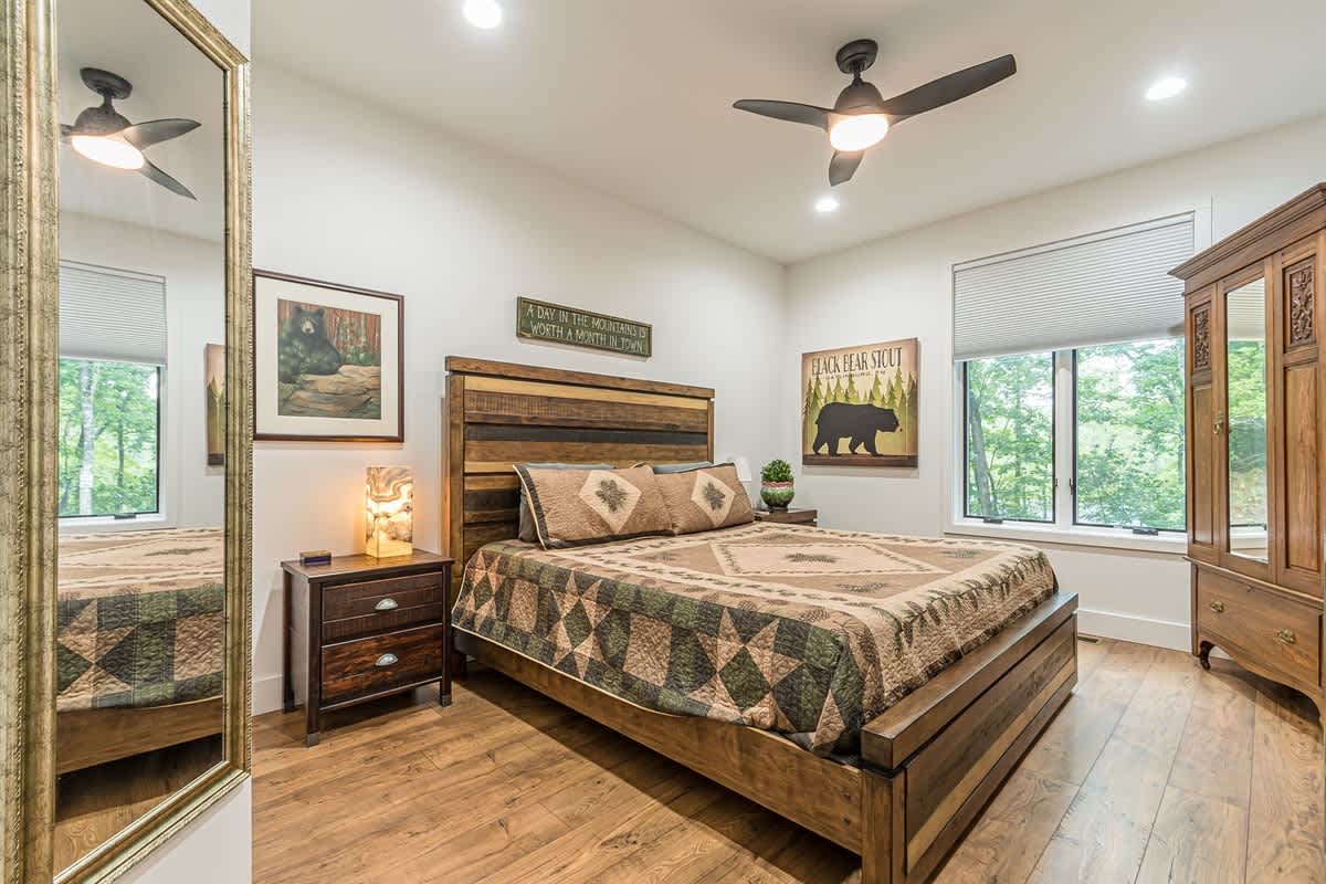 BEARADISE BUNGALOW | LUXURIOUS CANOPY RETREAT