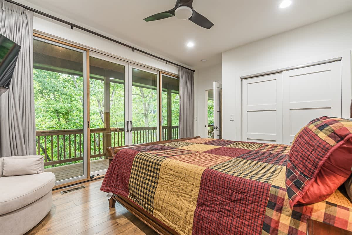 BEARADISE BUNGALOW | LUXURIOUS CANOPY RETREAT