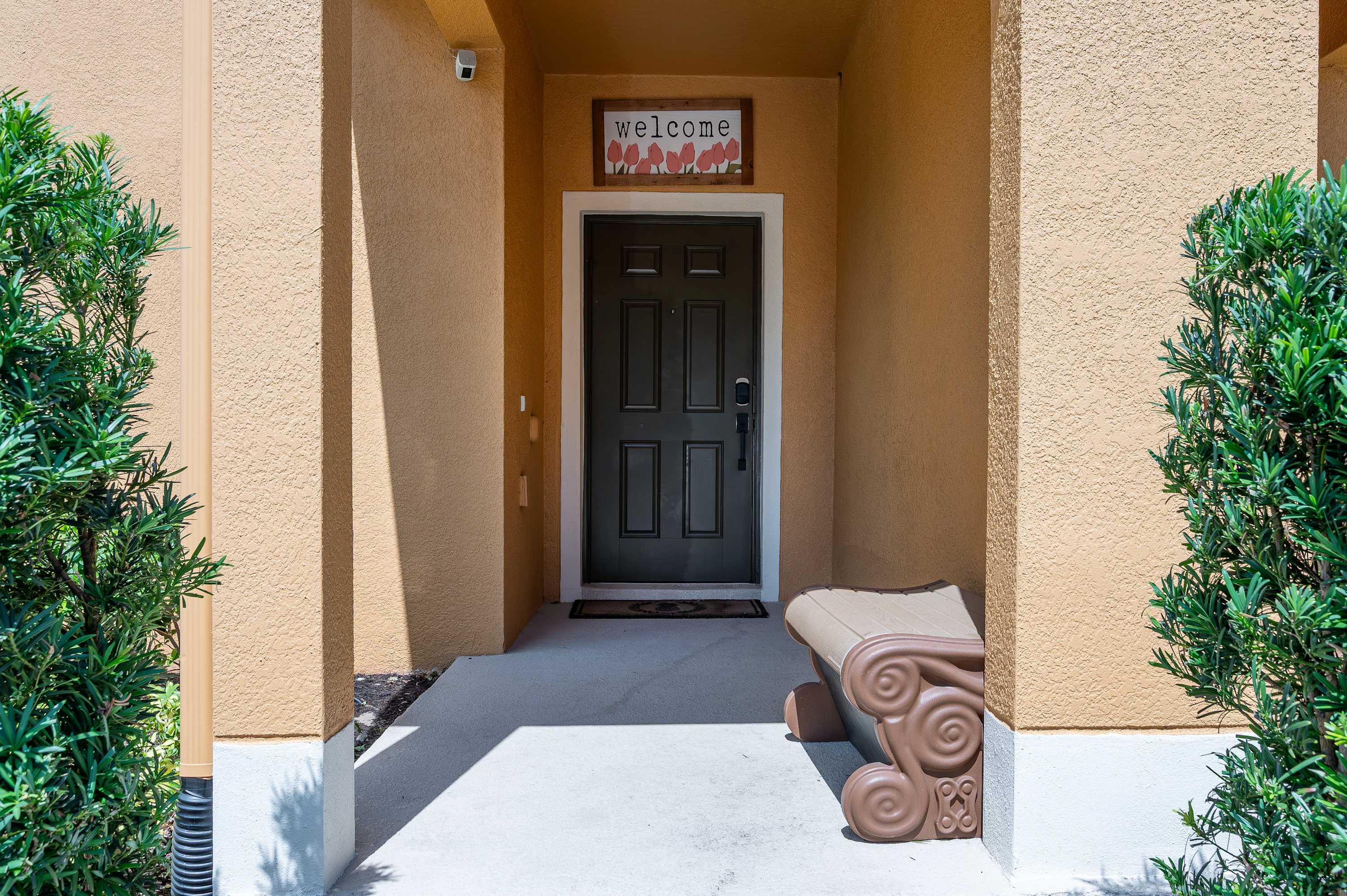 Private pool & FREE Resort near Disney! Sleeps 8