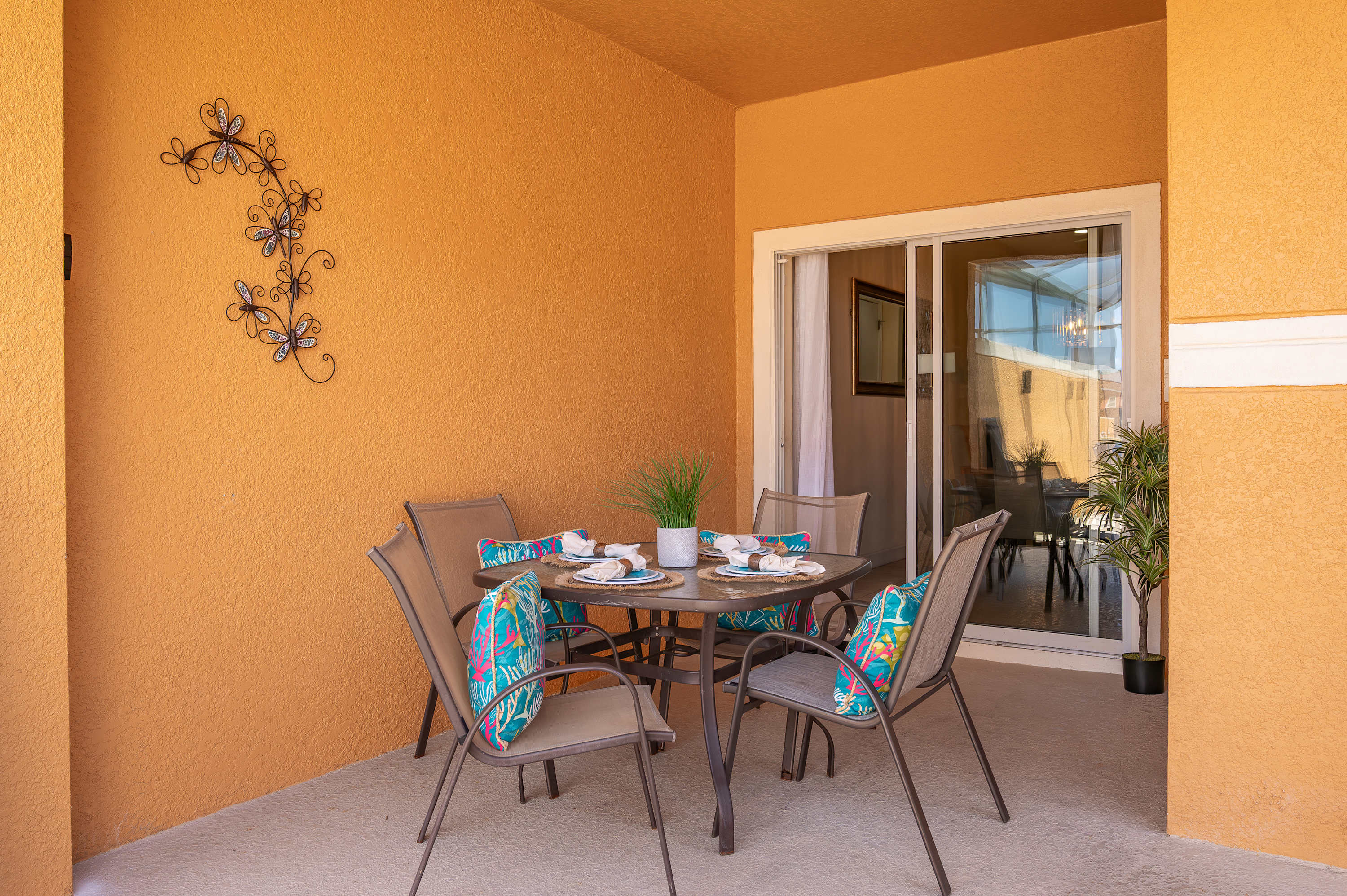 Private pool & FREE Resort near Disney! Sleeps 8