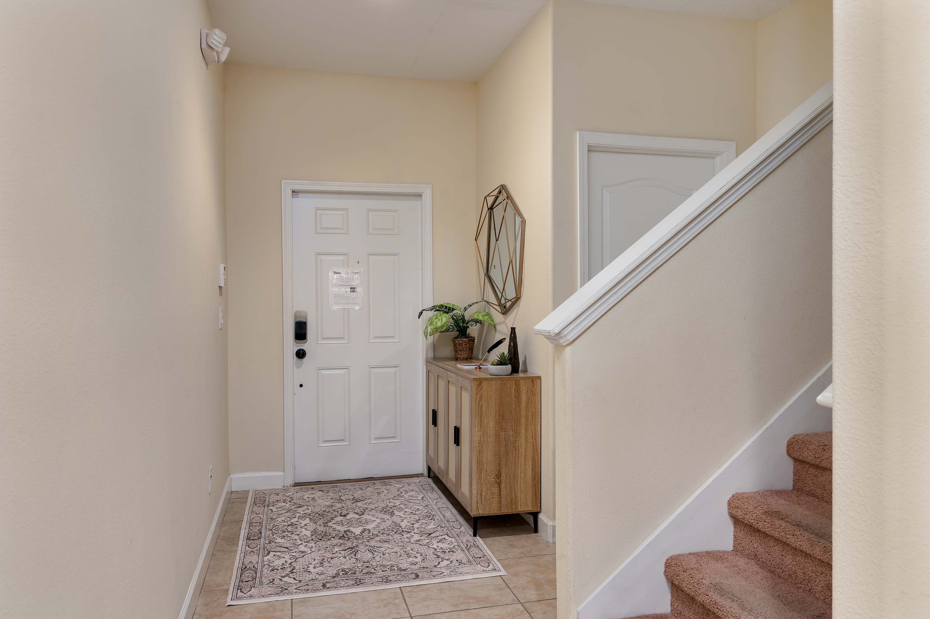 Private pool & FREE Resort near Disney! Sleeps 8