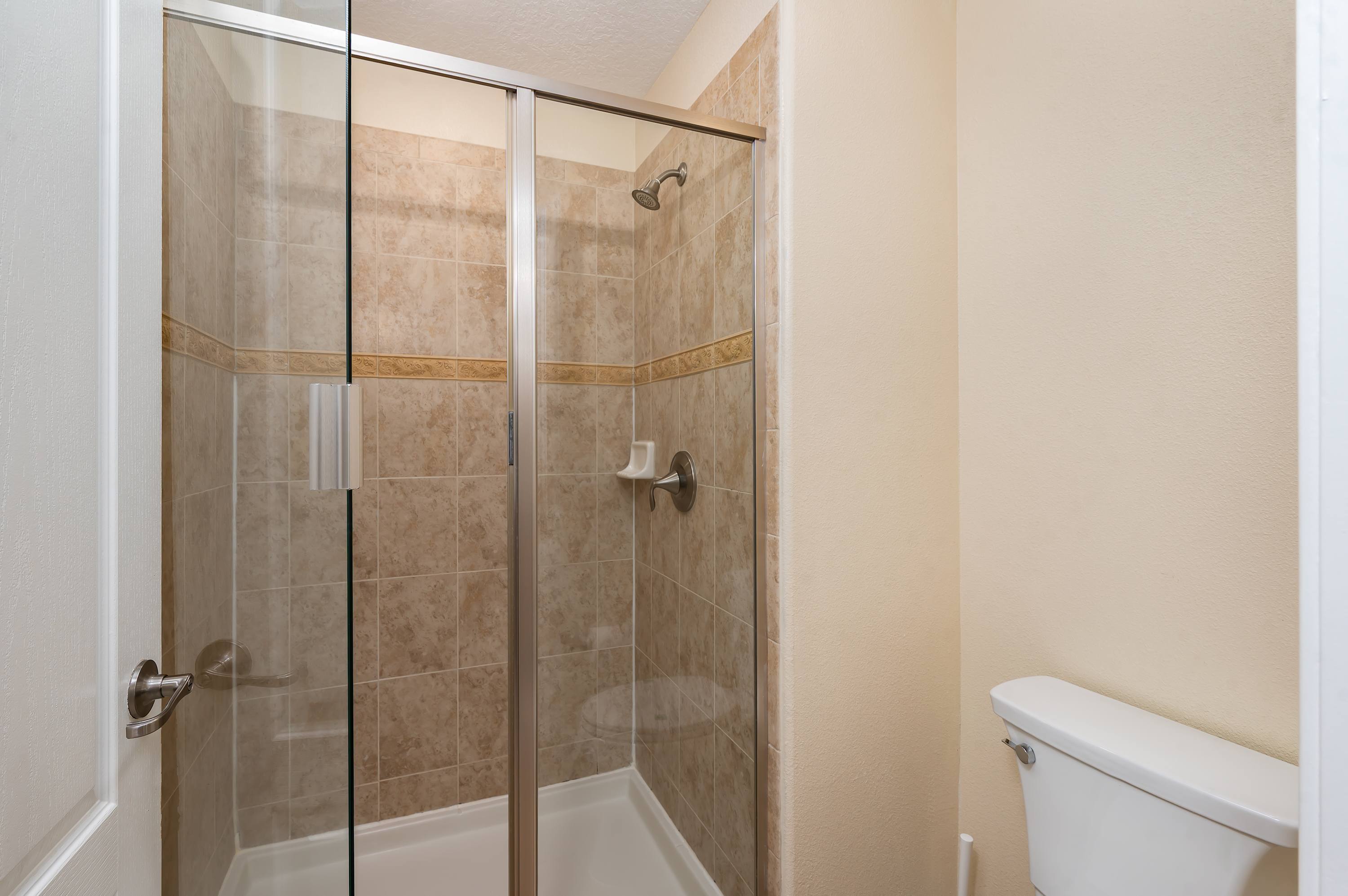 Private pool & FREE Resort near Disney! Sleeps 8
