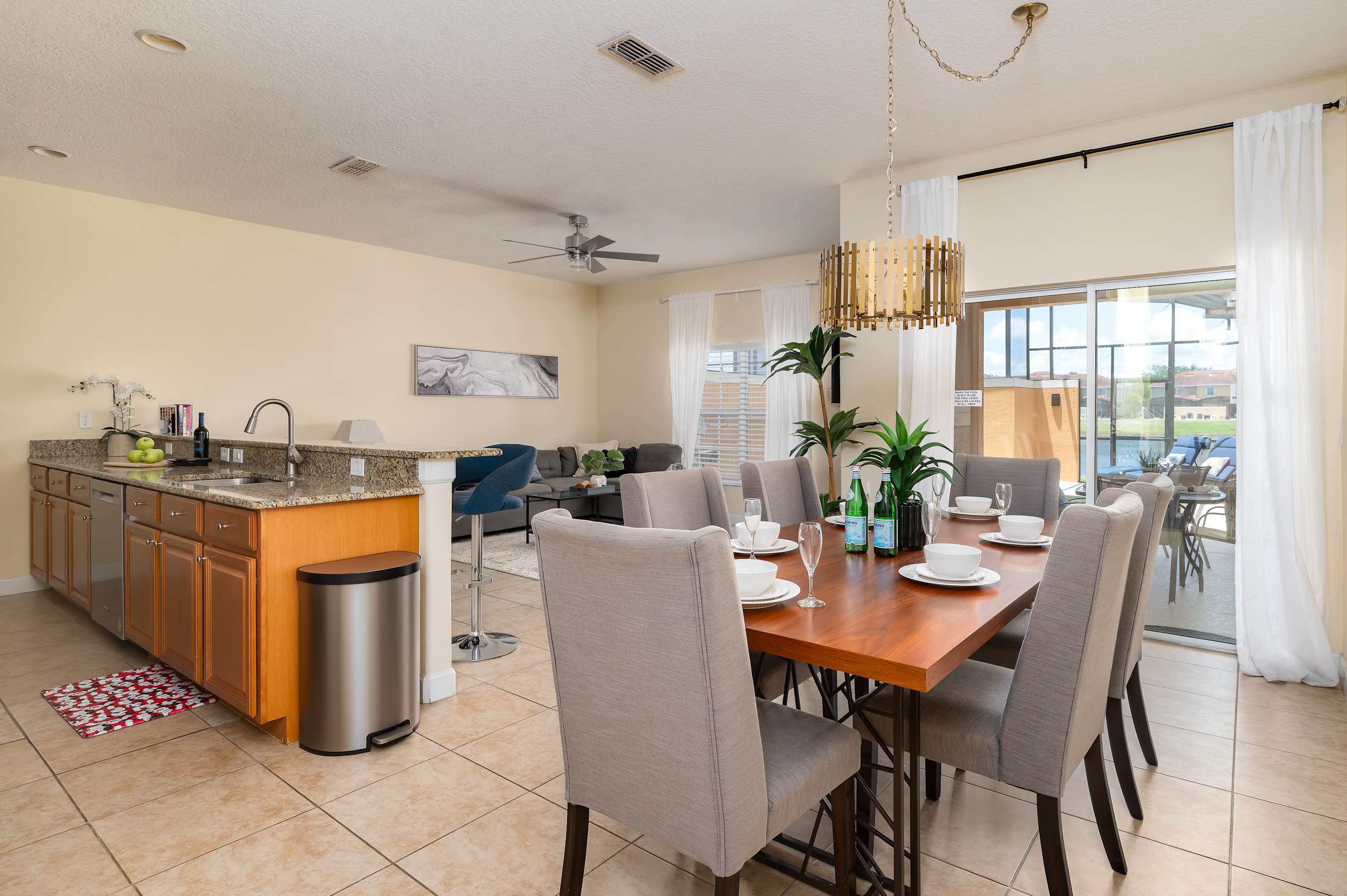 Private pool & FREE Resort near Disney! Sleeps 8