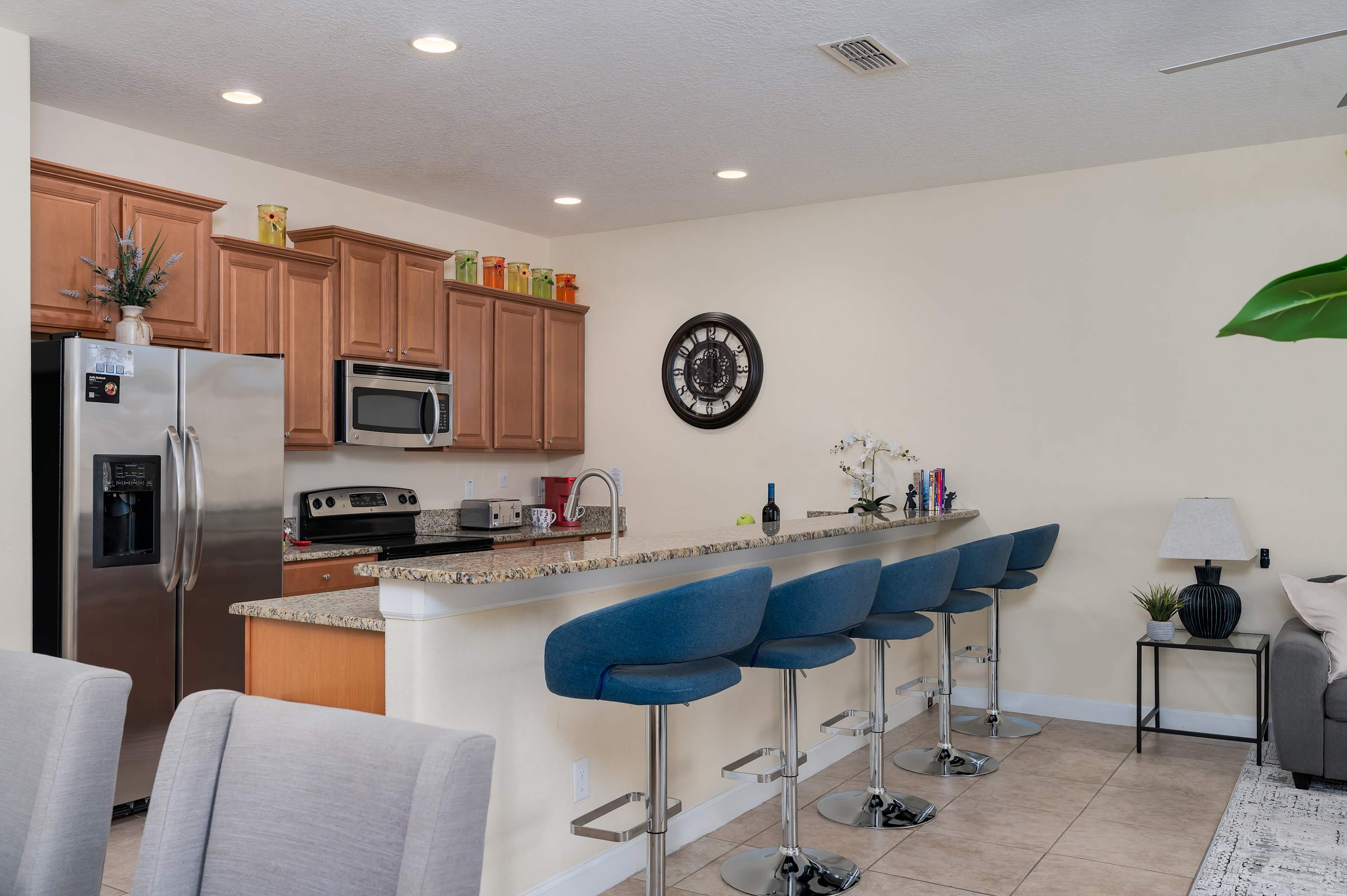 Private pool & FREE Resort near Disney! Sleeps 8