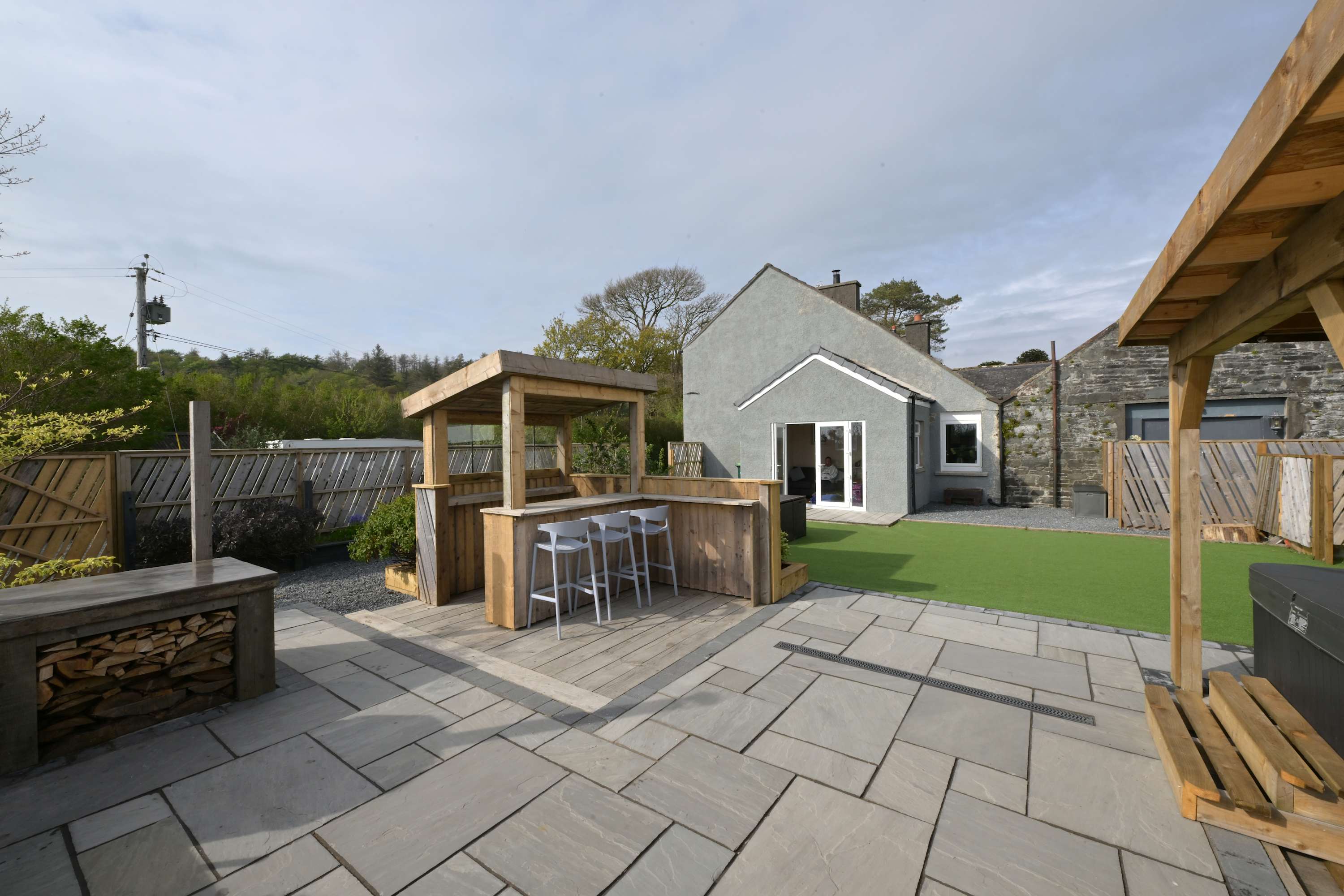 The Galloway Steading: Countryside Family Retreat with Sauna and Hot...