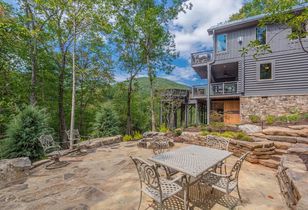 LUXURY LOG CABIN WITH MOUNTAIN VIEW | HOT TUB