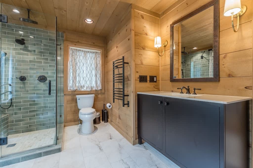 LUXURY LOG CABIN WITH MOUNTAIN VIEW | HOT TUB