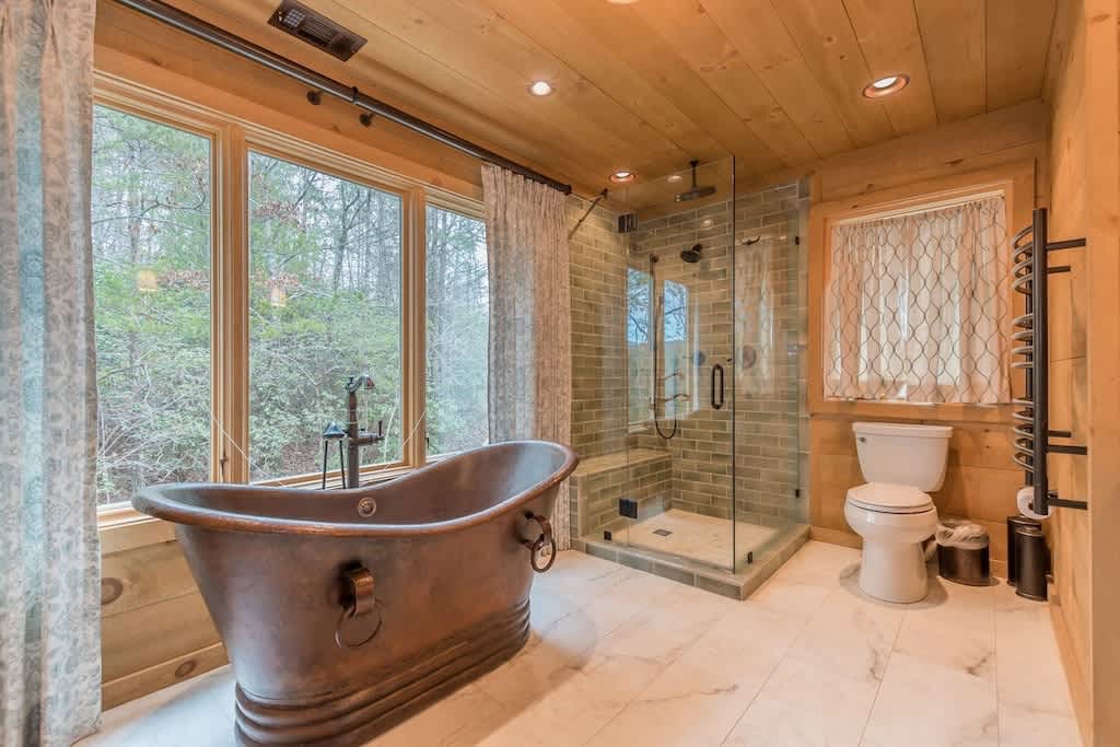 LUXURY LOG CABIN WITH MOUNTAIN VIEW | HOT TUB