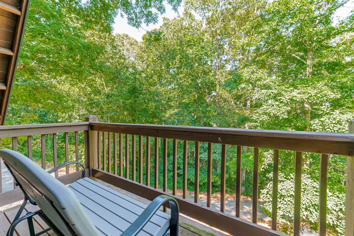 LUXURY SECLUDED LOG CABIN | POOL TABLE | HOT TUB