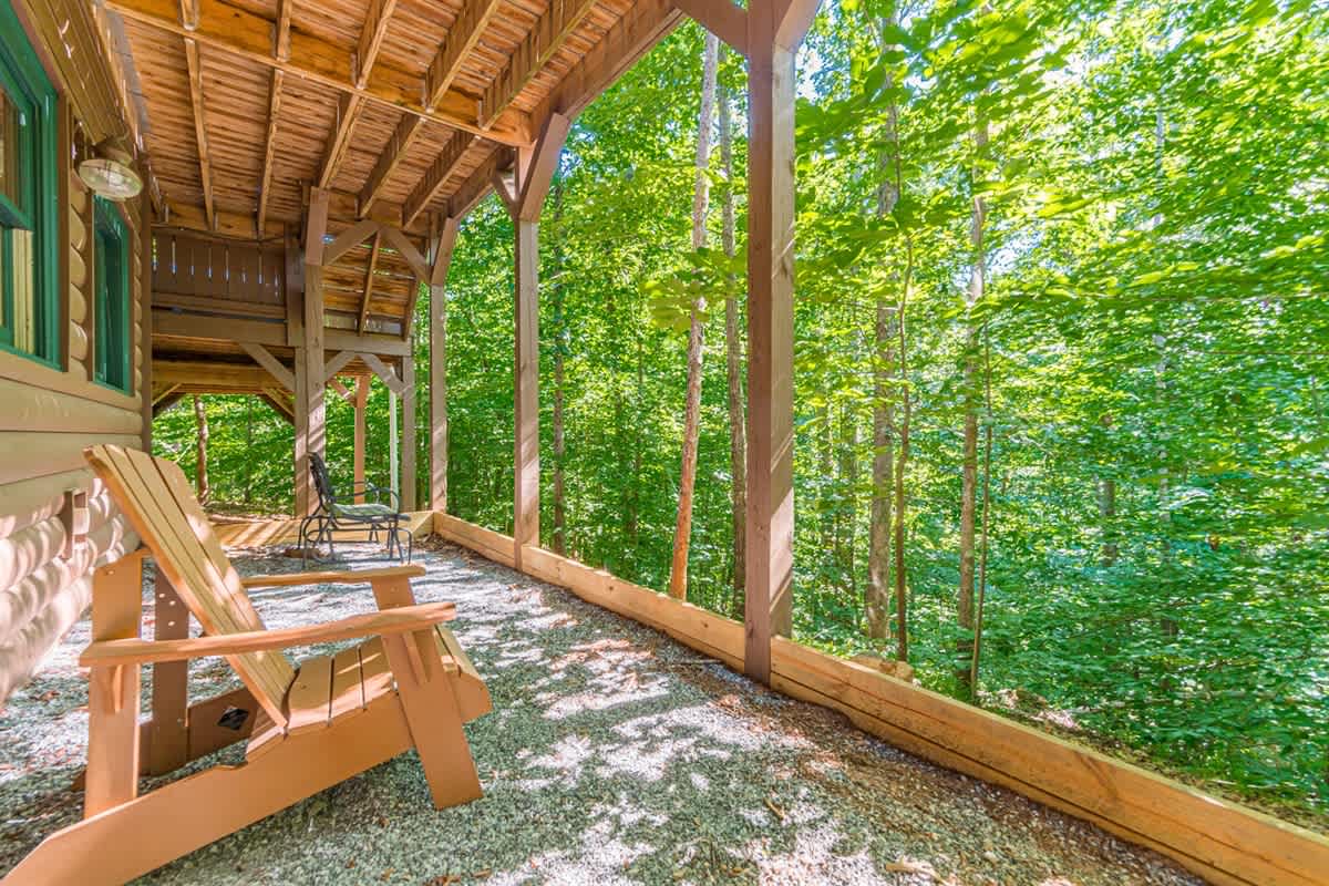 LUXURY SECLUDED LOG CABIN | POOL TABLE | HOT TUB