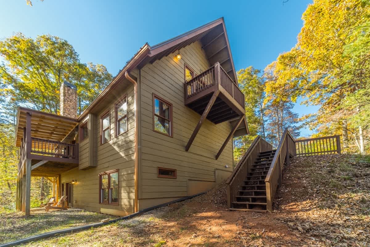 FALLING LEAF LODGE | LUXURY SECLUDED LOG CABIN