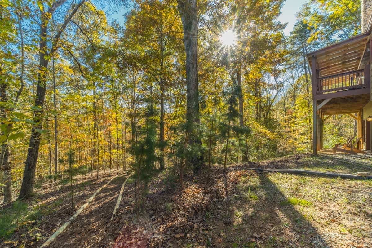 FALLING LEAF LODGE | LUXURY SECLUDED LOG CABIN
