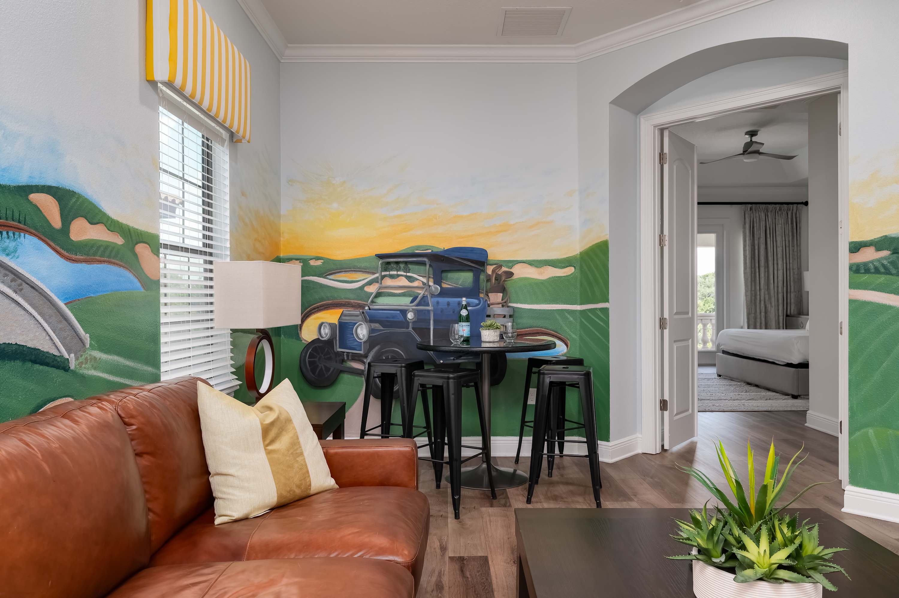 Family villa w/pool & game room